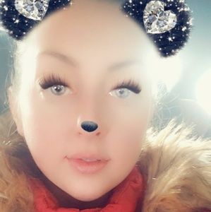 Meet your Posher, Kelli